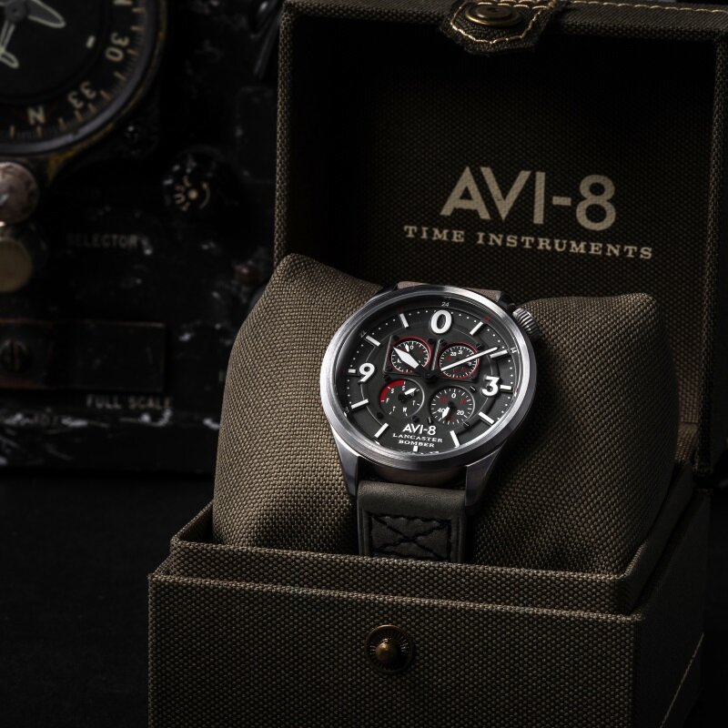 AVI-8 Lancaster Bomber AV-4050-03 Horlogewatch.nl